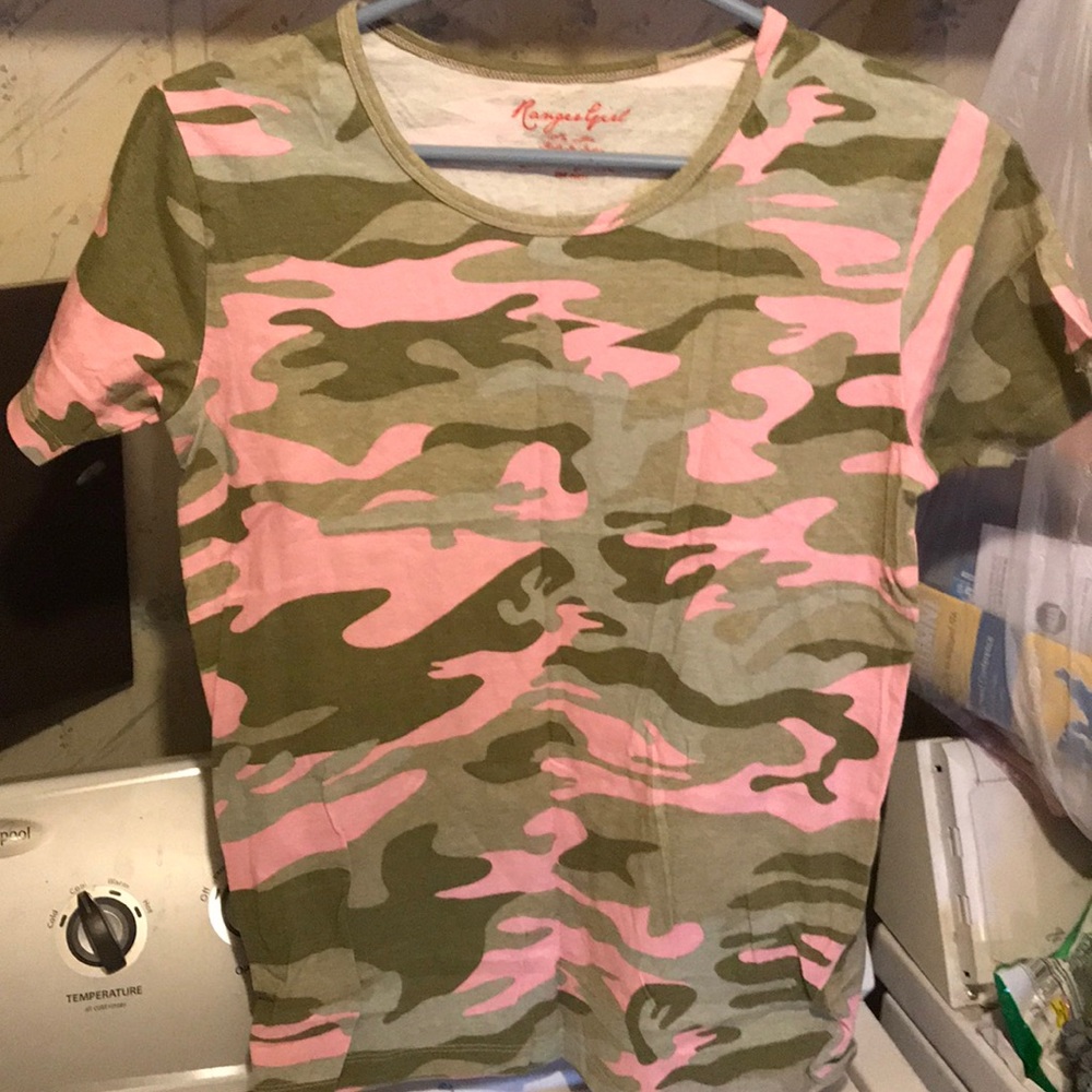 Camo ladies shirt- xl
